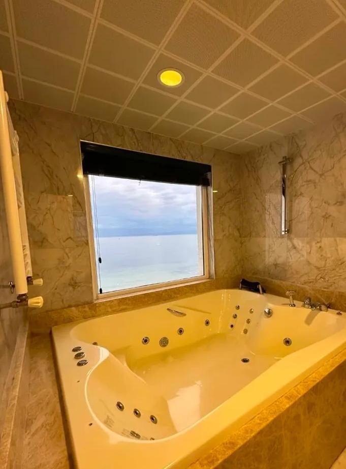 Beyaz Ev Otel Restaurant Eskiomerler Ngoại thất bức ảnh